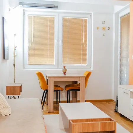 Elkiva * סקופיה